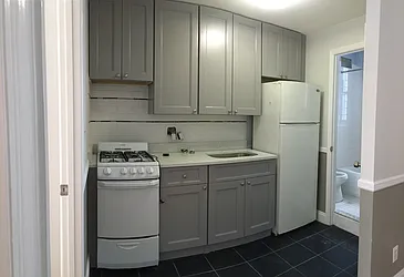 Rented by Kenneth Rosenblum, LREB