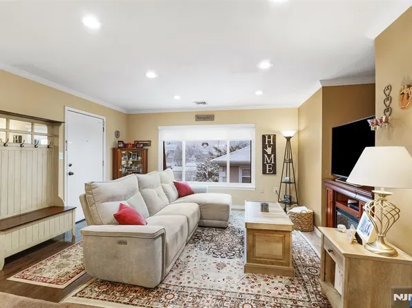 623 Schuyler #302, Lyndhurst, NJ 07071