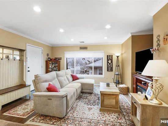 623 Schuyler #302, Lyndhurst, NJ 07071