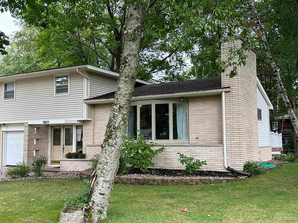 1901 23rd Ave S, Escanaba, MI 49829 MLS 50121198 Zillow