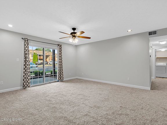 3rd image of 11923 Tazwell Dr APT 1