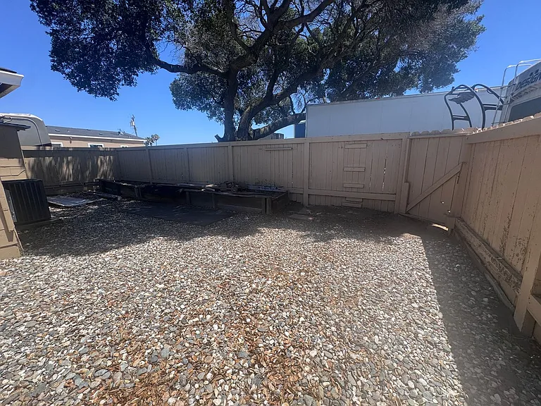485 Fleming Ln — Photo 16