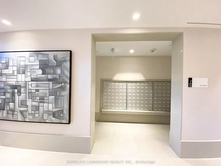 2020 Bathurst St #720 — Photo 16