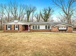 713 W Blocker St, Colcord, OK 74338