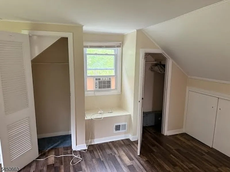 3 bed, 2.0 bath, $4,650 — Photo 3