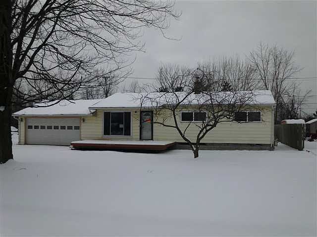 1st image of 47511 Hennings Dr