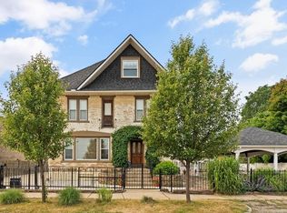 424 Huron St, South Haven, MI 49090