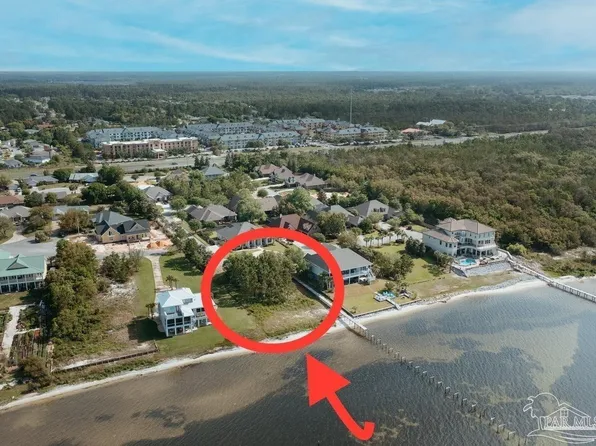 1775 Snapdragon Dr, Navarre, FL 32566