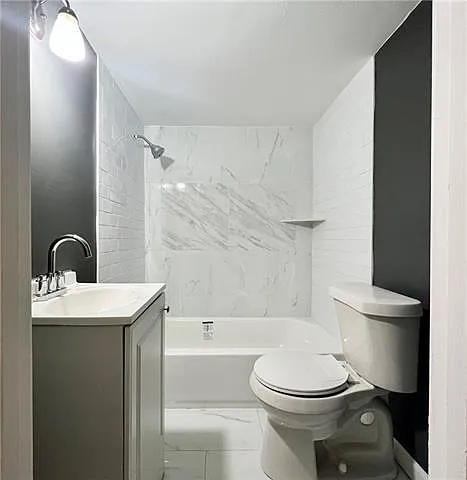 1013 Wilkinson St — Photo 11