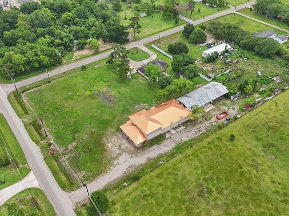 4th image of 5930 County Road 396