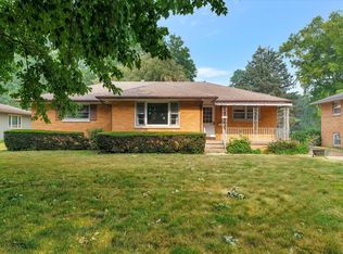 1704 Jeanne St, Champaign, IL 61821