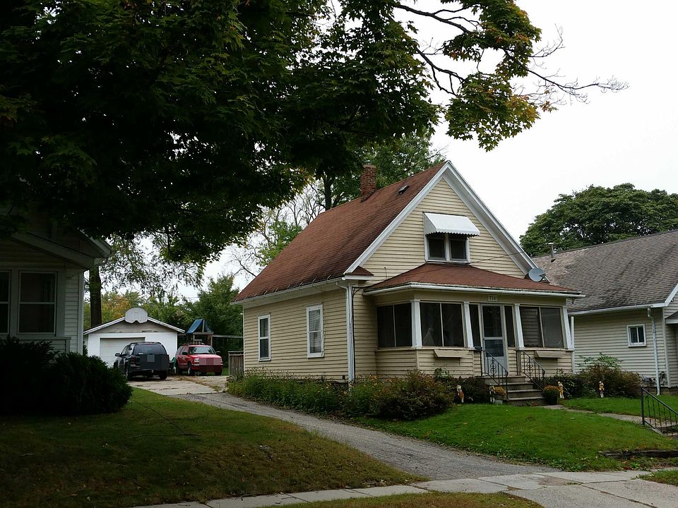 2nd image of 716 Branch St