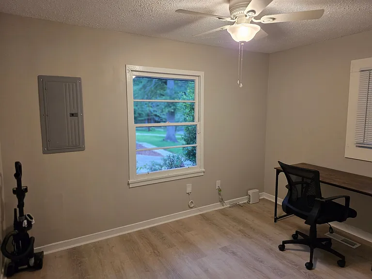 4453 Pharr Ave — Photo 9