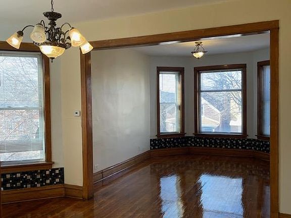 2nd image of 1129 N Lawndale Ave