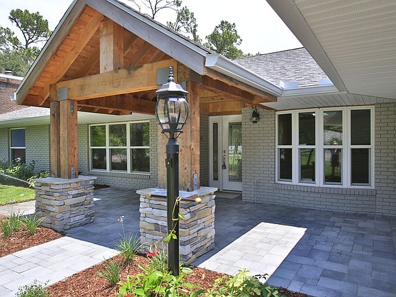 3rd image of 1864 Spruce Creek Blvd