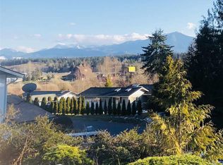 9999 Cedar Gln, Port Angeles, WA 98362