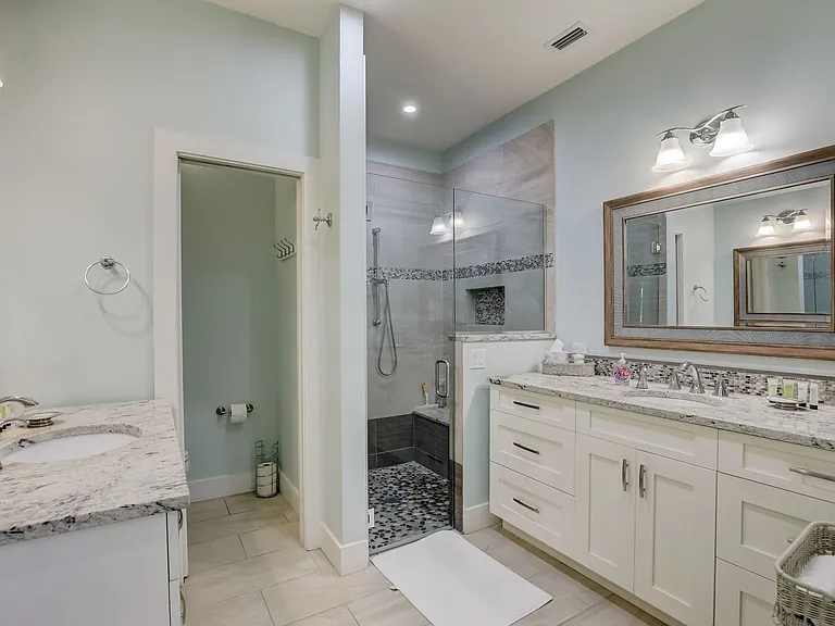 39 S Polk Dr — Photo 20