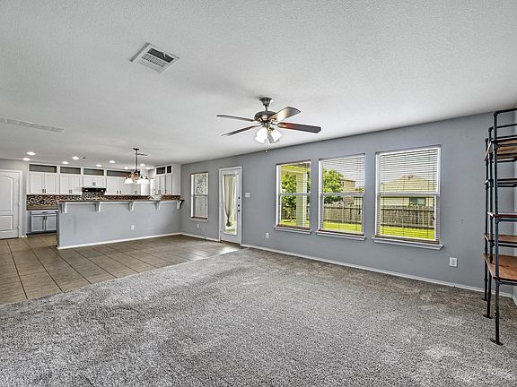 5th image of 214 Briarwood Dr