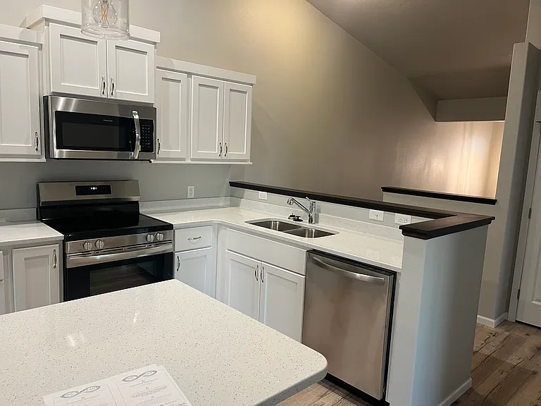 1705 Tobi Ln — Photo 19