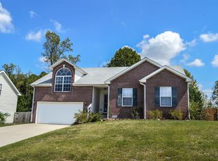 2769 Ridgepole Dr, Clarksville, TN 37040