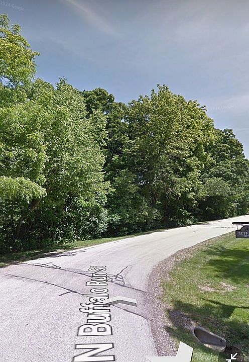 2nd image of 21410 W Linden Ln