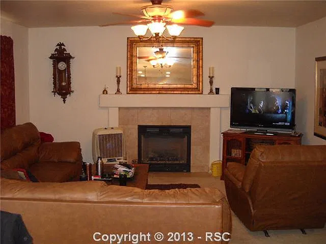 4 bed, 2.5 bath, 3100 sqft, $1,845 — Photo 1