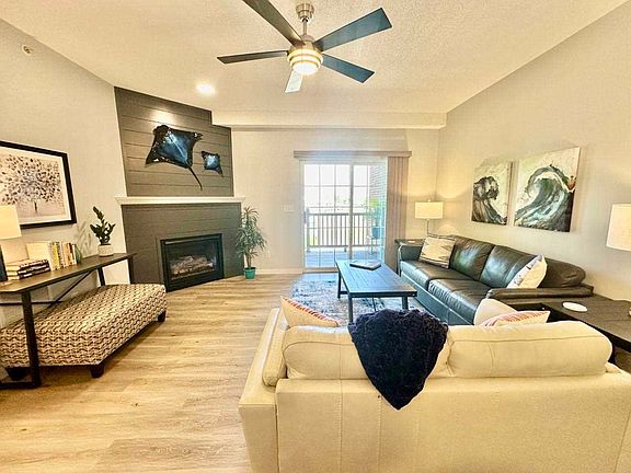 5th image of 460 Bradley Pl Unit 8
