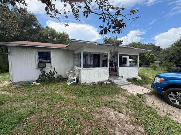 1724 S Us Highway 301, Sumterville, FL 33585