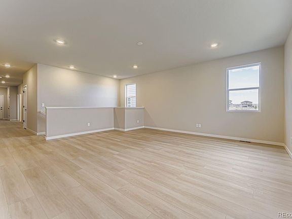 3rd image of 13784 Daffodil Way