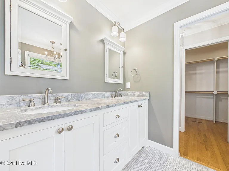 2912 Oberlin Rd — Photo 37