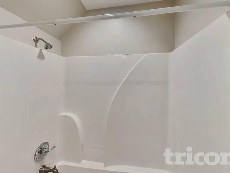 1026 Chelsea Dr — Photo 15