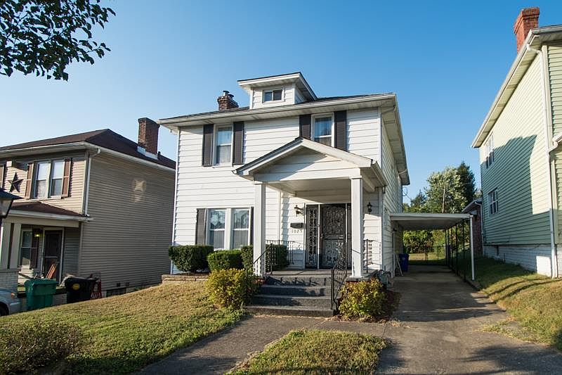 1st image of 1025 28th St