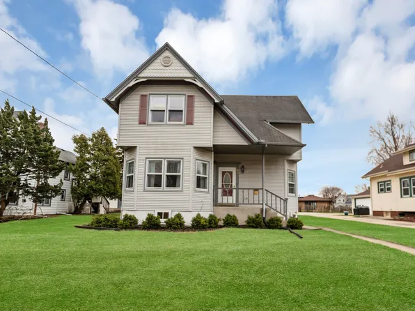 621 Willow St, Belvidere, IL 61008