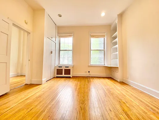 Rented by Oxford Property Group | media 4