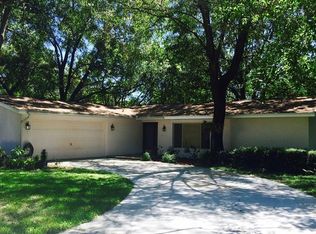 521 Nantucket Dr, Temple Terrace, FL 33617