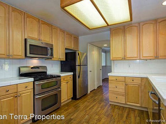 5th image of 1430 Westmore Pl