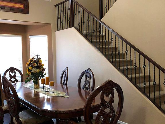 Formal Dining