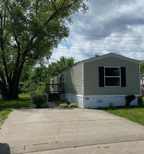2nd image of 104 Mallard Dr