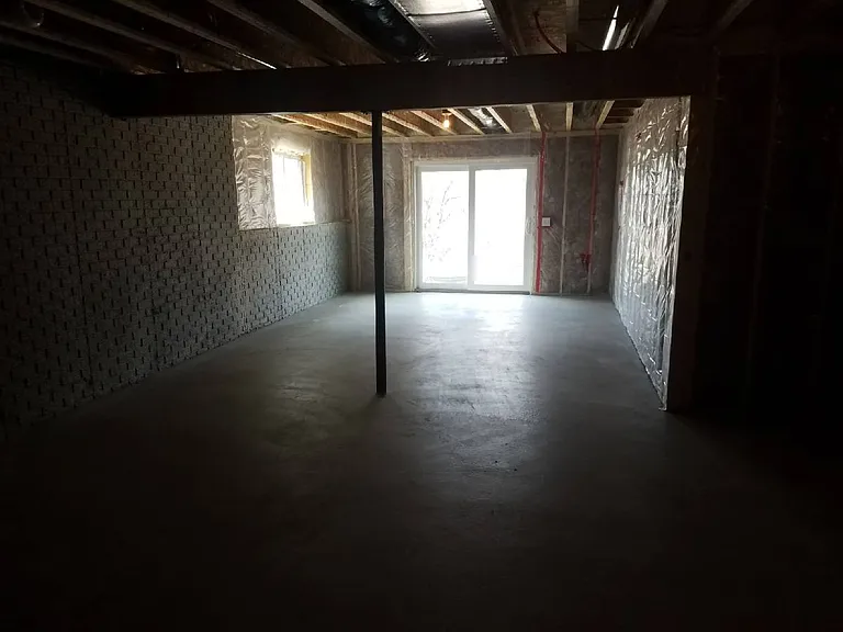 124 Villa Ct — Photo 21