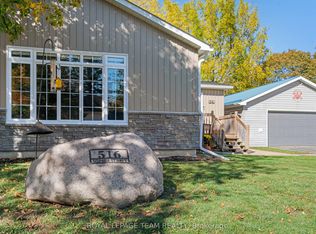 516 Sophia St, Prescott, ON K0E 1T0