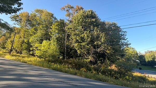 1st image of Highview Avenue