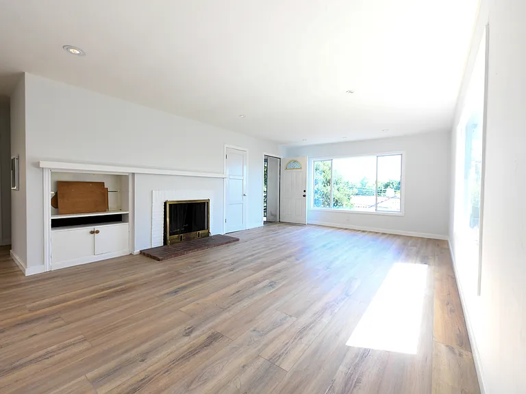 2505 Cedar St — Photo 4