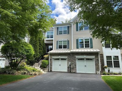 886 Huntington Drive, Fishkill, NY, 12524