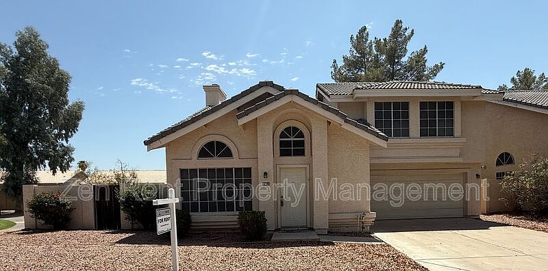 1st image of 1471 E Park Ave