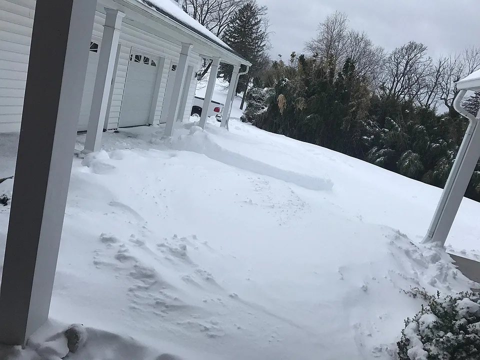 Hillview Dr
