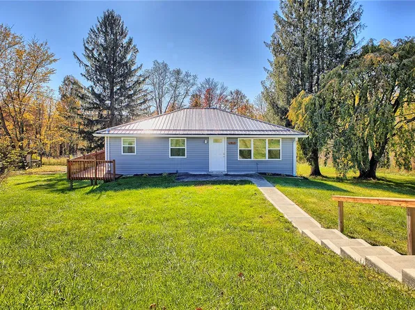 3862 State Route 31, Donegal, PA 15628