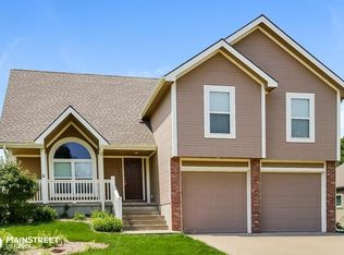13020 Ridgeview Dr, Platte City, MO 64079