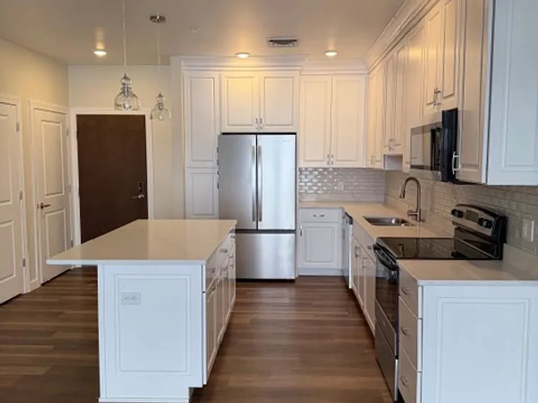 Brand New - War Eagle Apartments in the River Point District — Photo 56