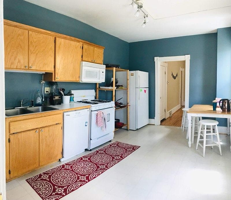 1st image of 3010 Tyler St NE #1