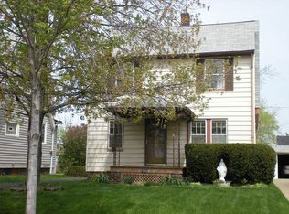 15603 Fernway Dr, Maple Heights, OH 44137